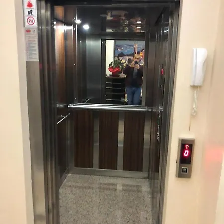 Ξενοδοχείο Royal Old City Hotel 3*